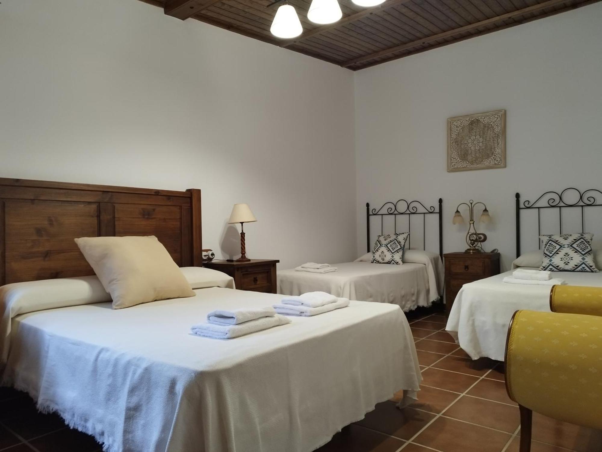Vivienda Rural Los Madronos Malcocinado  Esterno foto